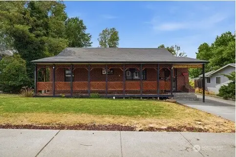 310 E 3rd Avenue, Kennewick, WA 99336 - #1