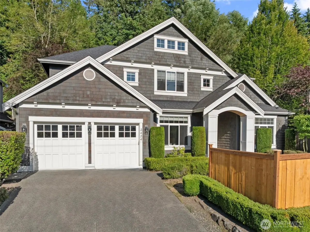 2424 108th Avenue Ne, Bellevue, WA 98004 - #1
