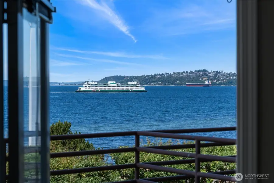 1564 Alki Avenue Sw #106, Seattle, WA 98116 - #2