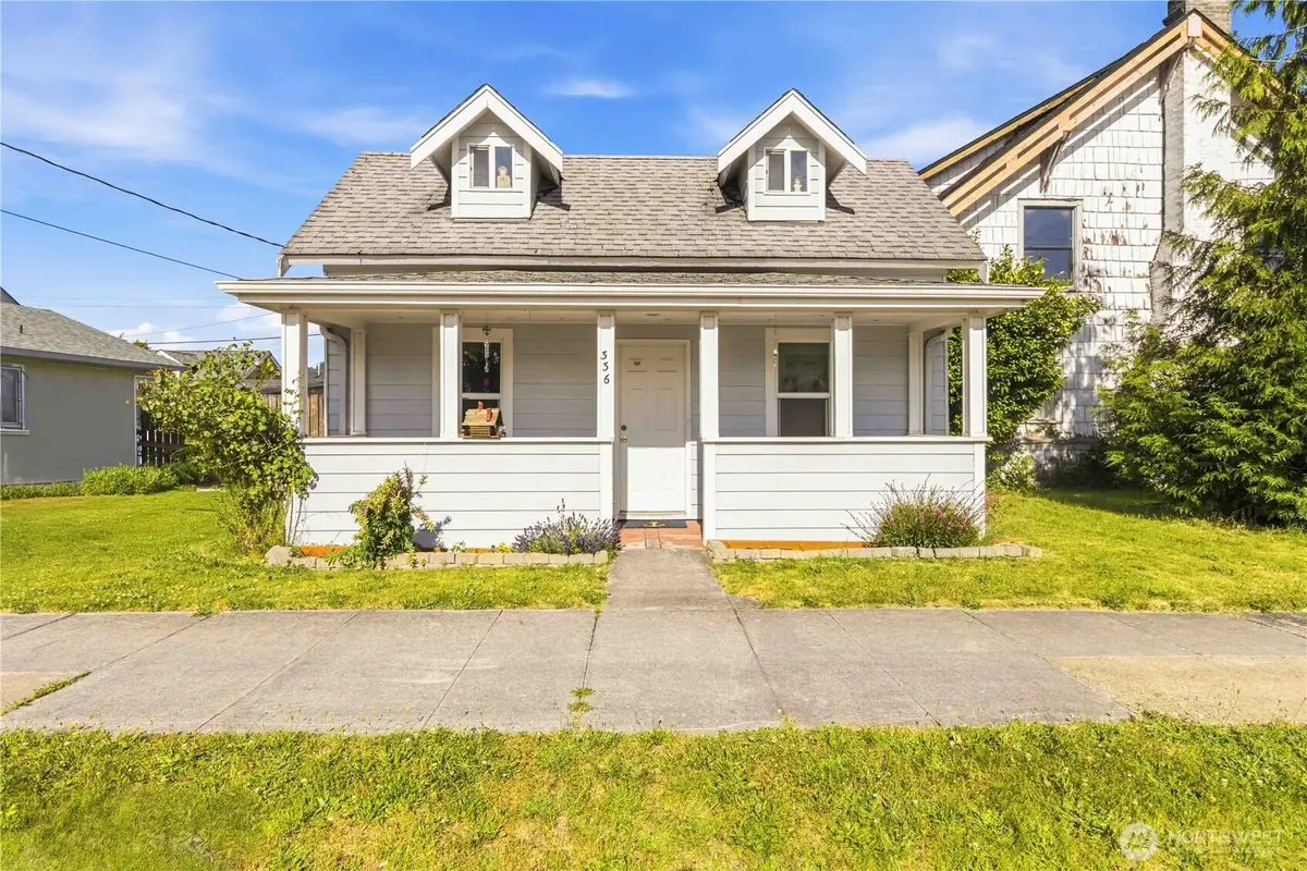 336 SW 3rd Avenue, Castle Rock, WA 98611 - #1