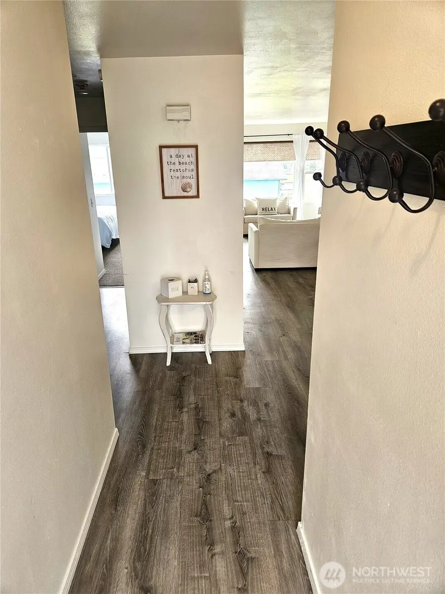 1515 Ocean Beach Boulevard #202, Long Beach, WA 98631 - #2