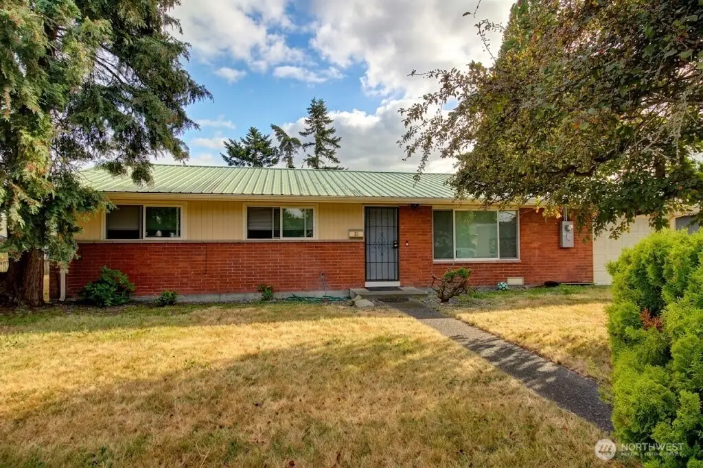 21 8th Avenue, Oak Harbor, WA 98277 - #1