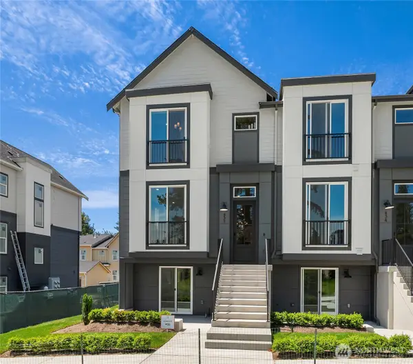 451 Parkside Walk, Sammamish, WA 98074