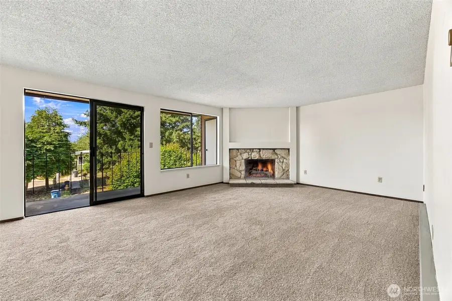 22700 28th Avenue S #203, Des Moines, WA 98198 - #2