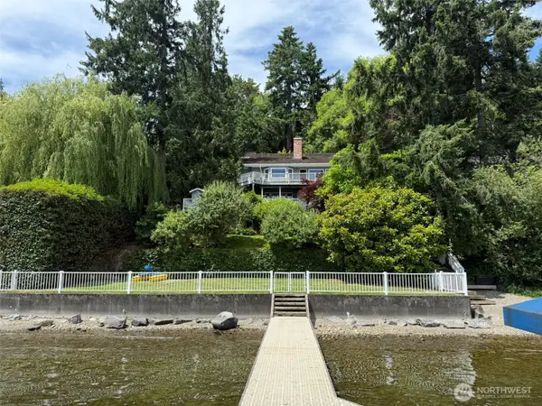 648 Lake Sammamish Lane Ne, Bellevue, WA 98008