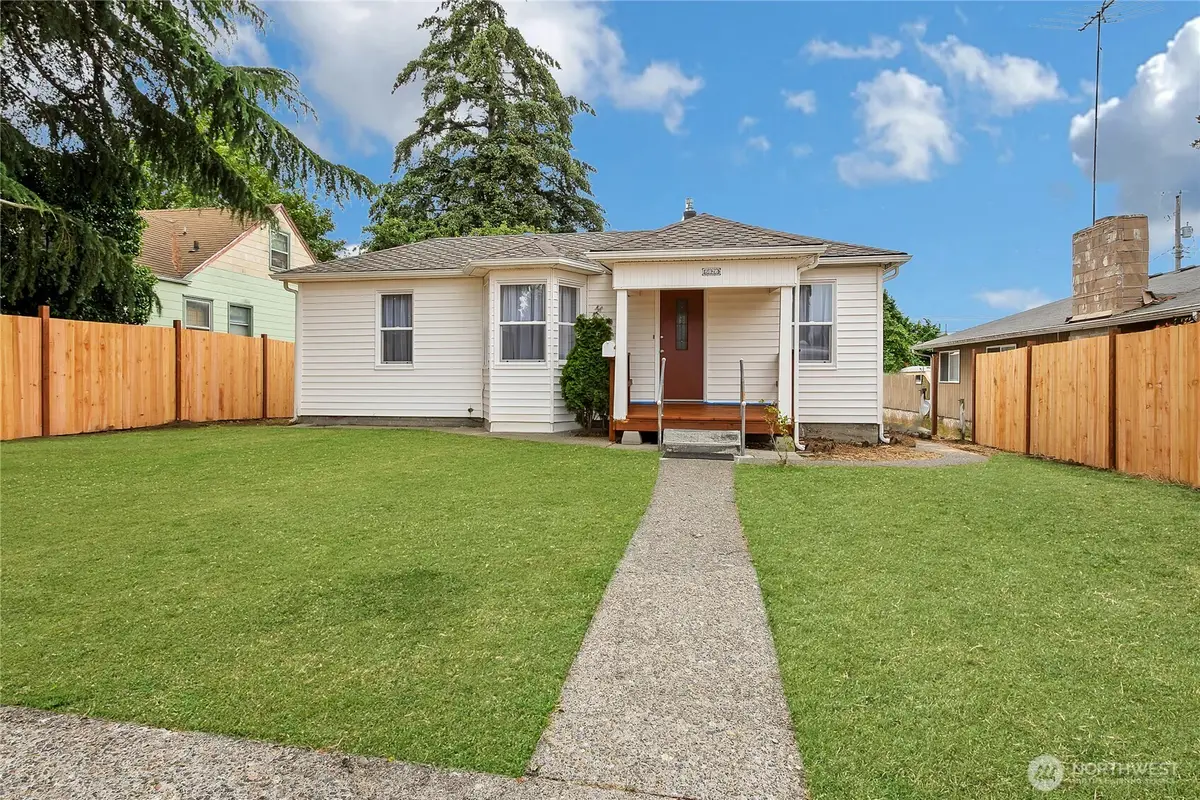 6826 S Montgomery Street, Tacoma, WA 98409 - #1