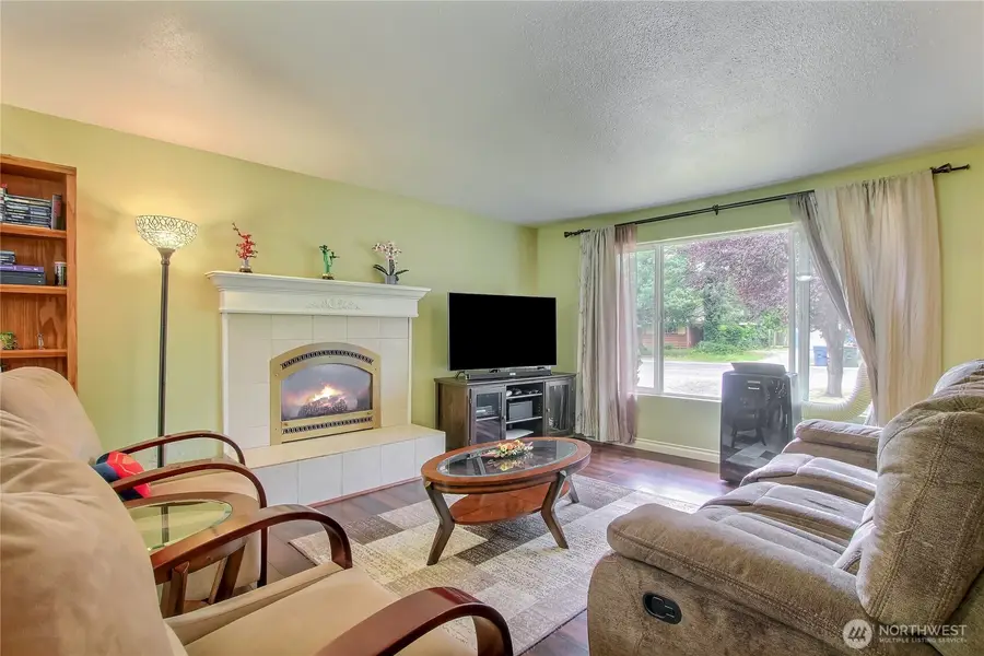 18233 SE 262nd Place, Covington, WA 98042 - #3