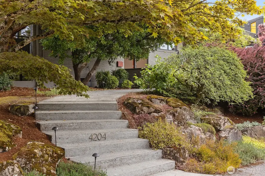 4204 47th Avenue S, Seattle, WA 98118 - #3
