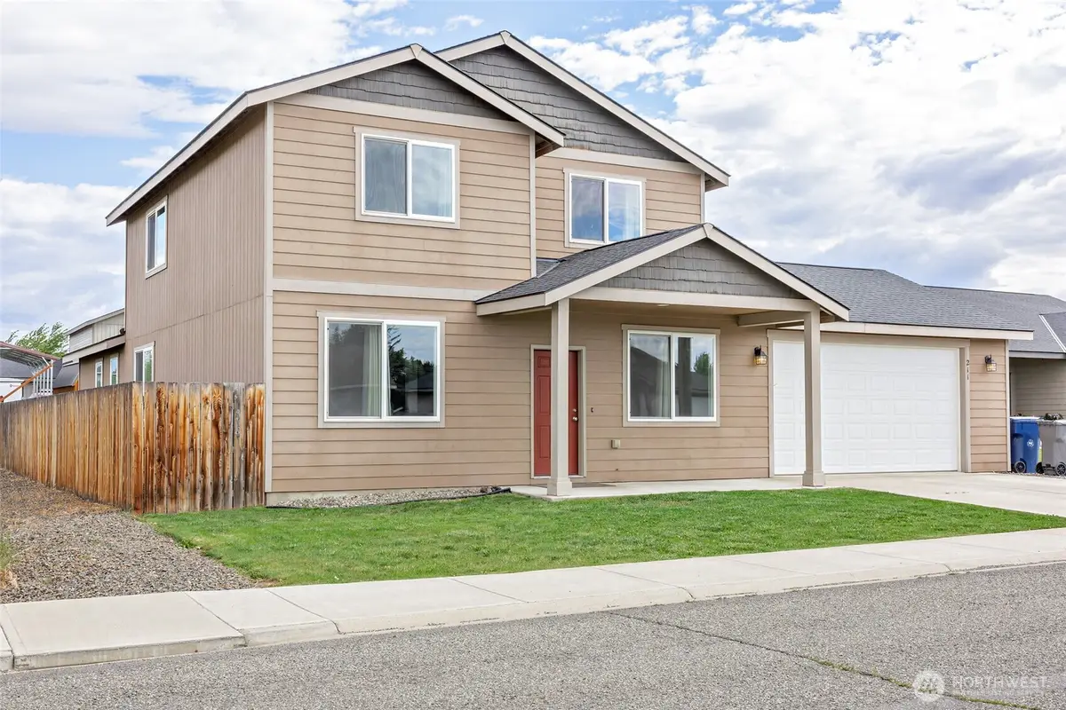 211 E 28th Avenue, Ellensburg, WA 98926 - #1