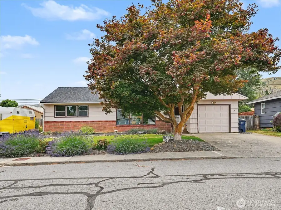 1117 Idaho Street, Wenatchee, WA 98801 - #2