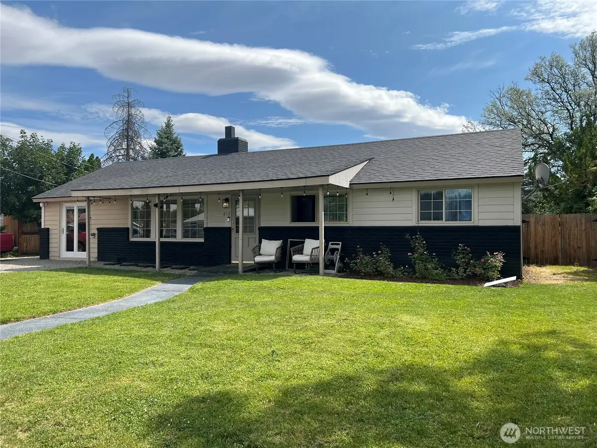 612 Skyview Drive, Omak, WA 98841 - #1