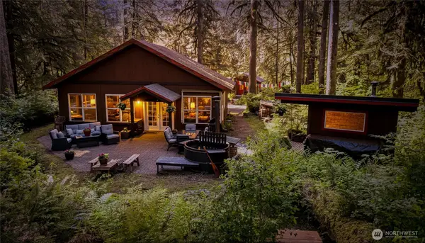 10707 Thompson Creek Road, Deming, WA 98244