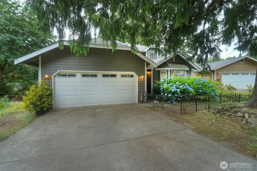 22035 Sea Vista Ne, Poulsbo, WA 98370 - #3