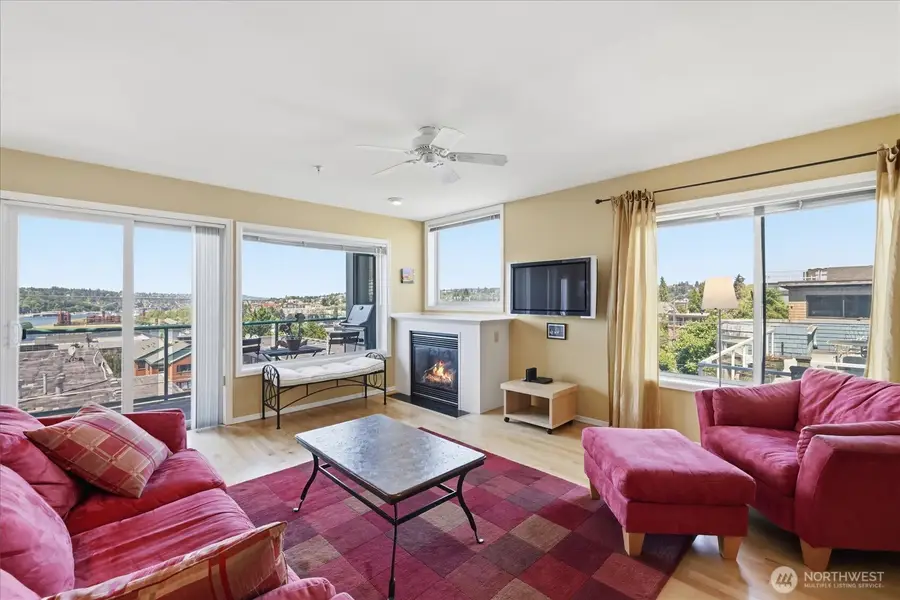 2713 Boylston Avenue E #201, Seattle, WA 98102 - #3