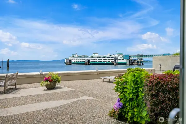 200 Beach Place #103, Edmonds, WA 98020