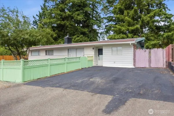 6309 193rd Street Sw, Lynnwood, WA 98036