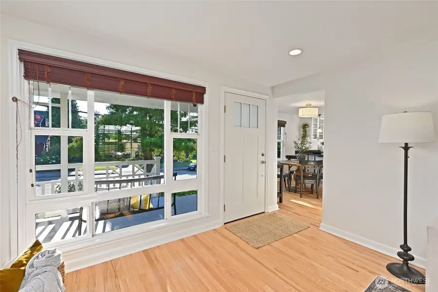4024 55th Avenue Sw, Seattle, WA 98116 - #2