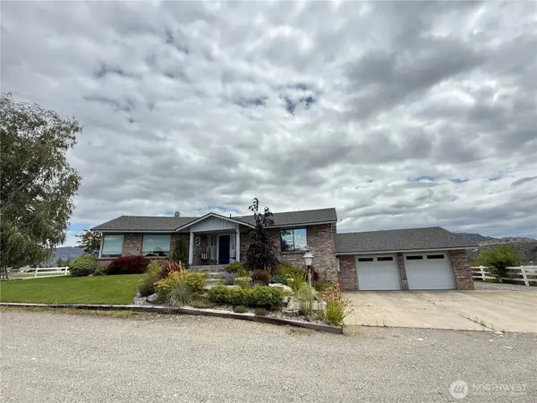 32 Red Apple Drive, Omak, WA 98841