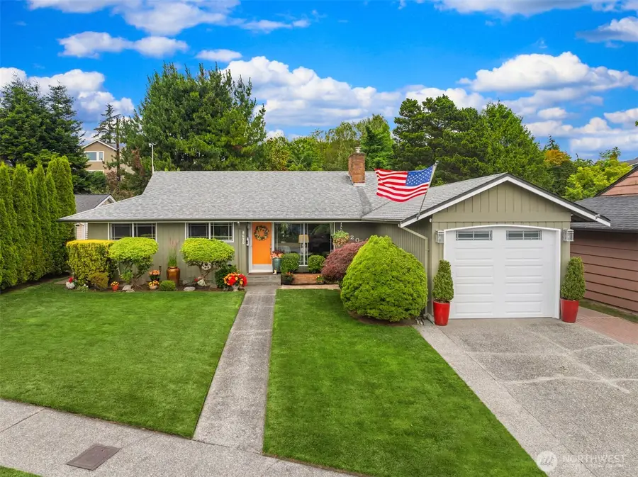 8620 21st Avenue Nw, Seattle, WA 98117 - #2