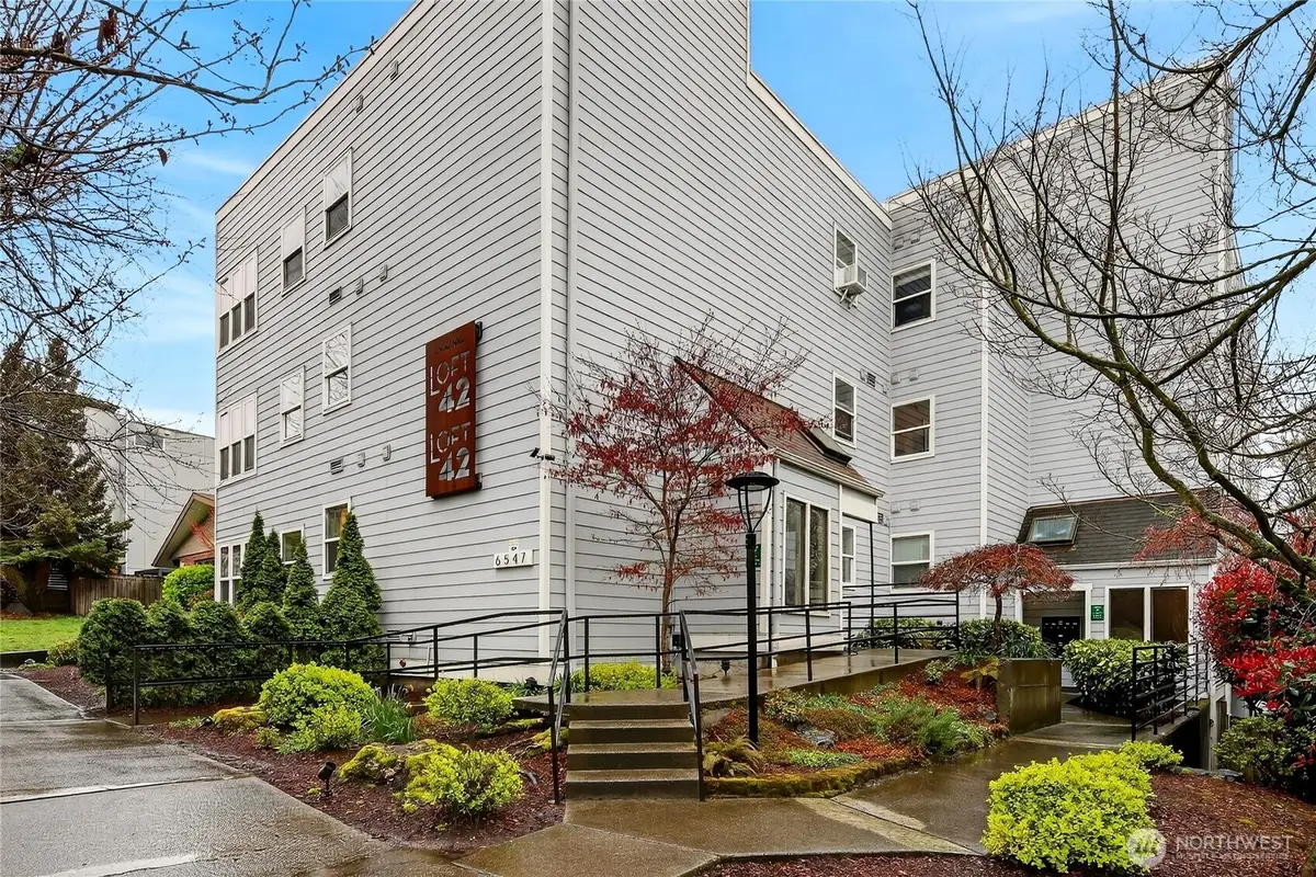 6547 42nd Avenue Sw #303, Seattle, WA 98136 - #1