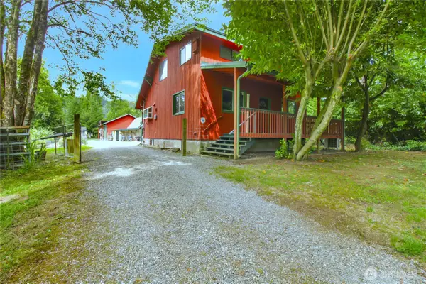 24713 State Route 530 Ne, Arlington, WA 98223