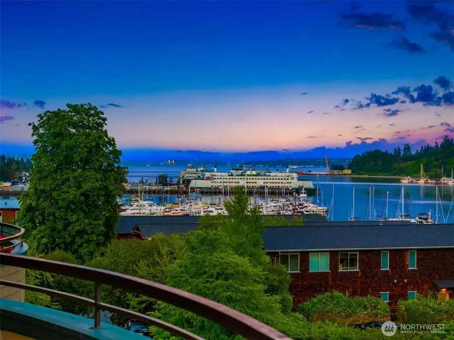 450 Wood Avenue Sw #3B, Bainbridge Island, WA 98110 - #2