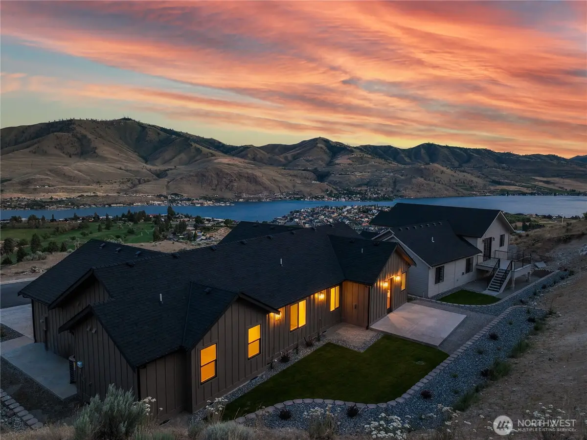 922 Long Drive, Chelan, WA 98816 - #1