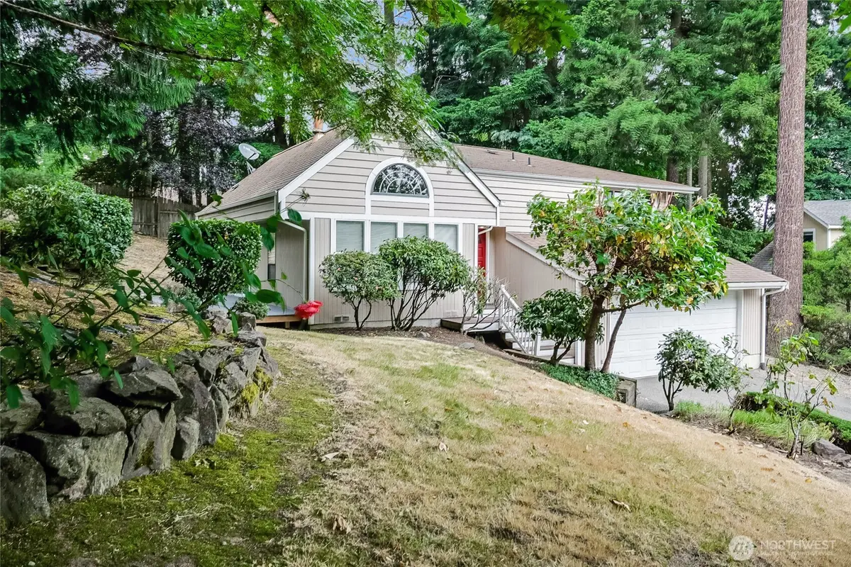 9810 116th Place Ne, Kirkland, WA 98033 - #1
