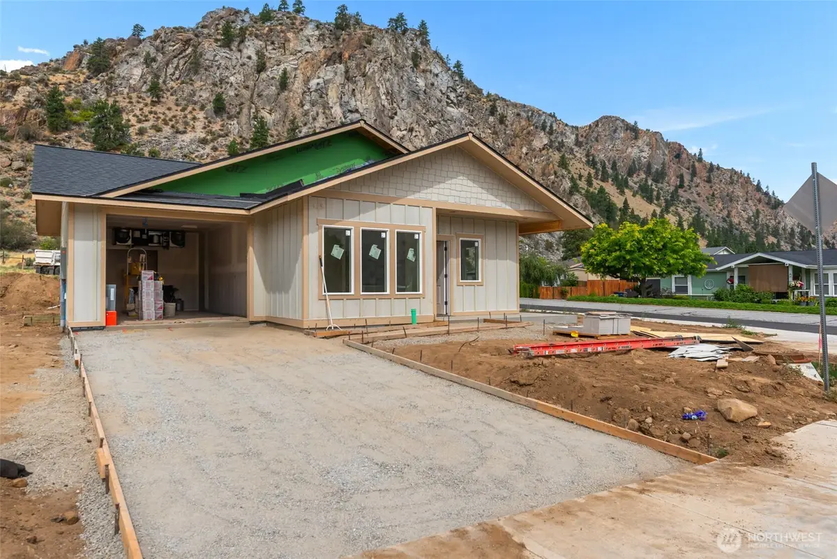 14898 Red Delicious Street, Entiat, WA 98822 - #1
