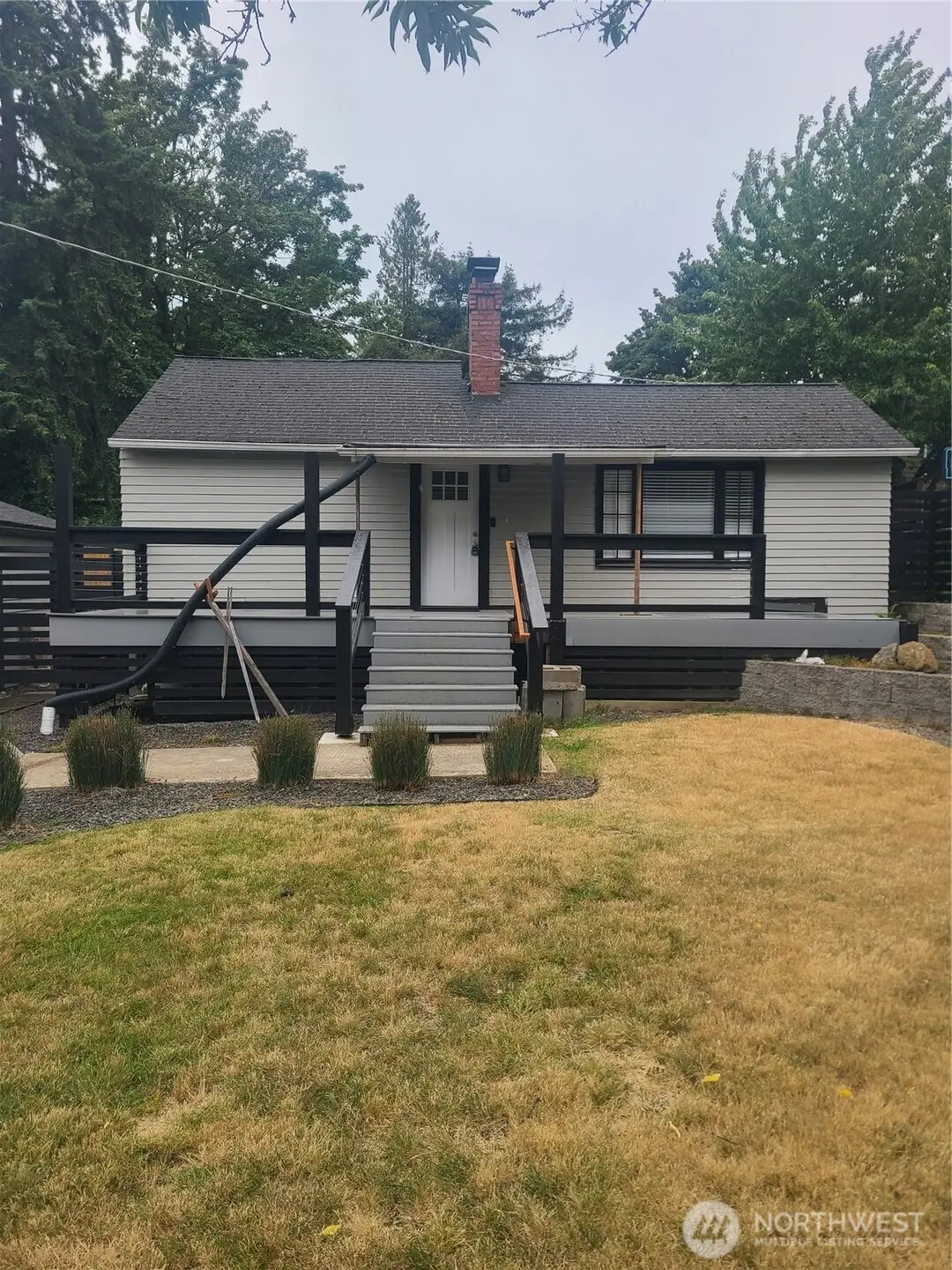 11335 Sunnyside Avenue N, Seattle, WA 98133 - #1