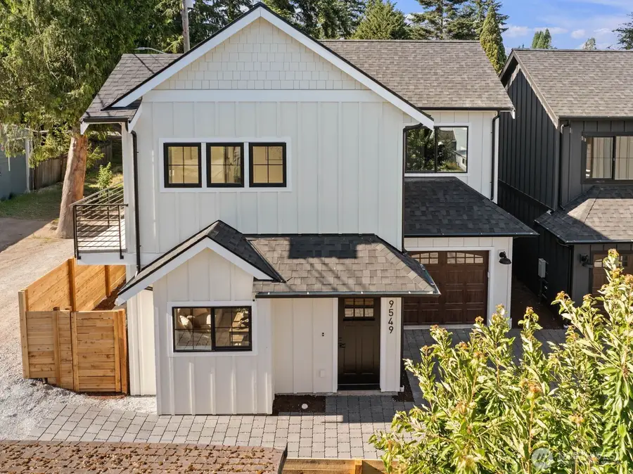9549 Evanston Avenue N, Seattle, WA 98103 - #3