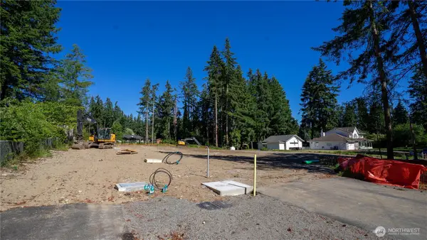 14440 156th Avenue Se #1, Renton, WA 98059