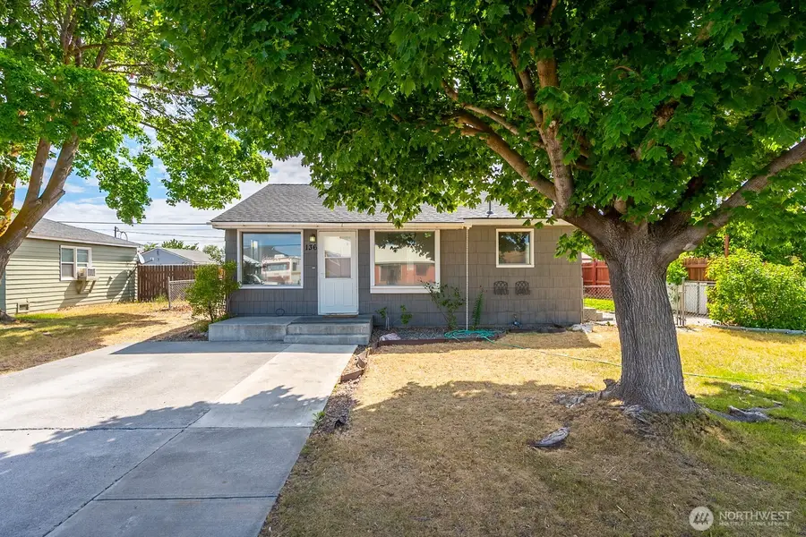 136 NE F Street, Ephrata, WA 98823 - #3
