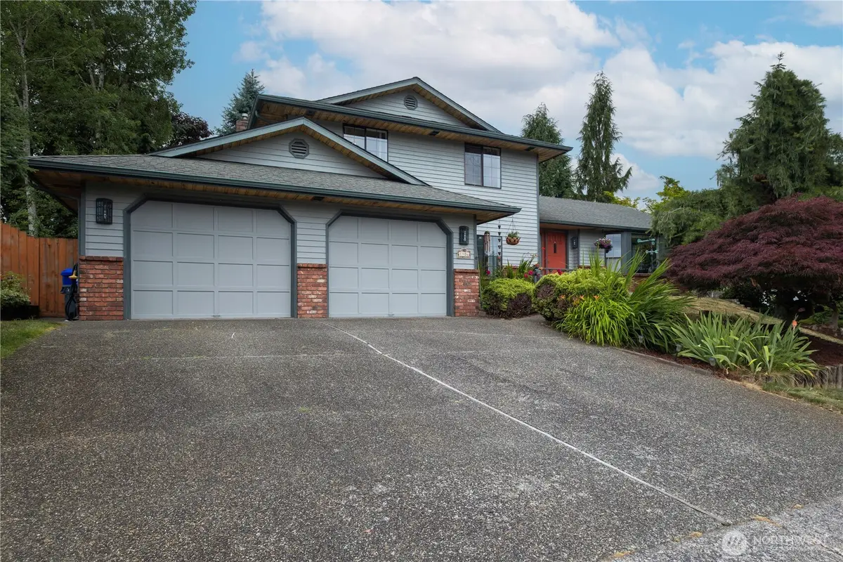 8906 10th Drive Se, Everett, WA 98208 - #1