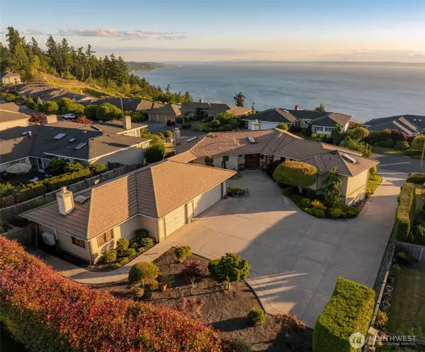 13705 68th Avenue W, Edmonds, WA 98026