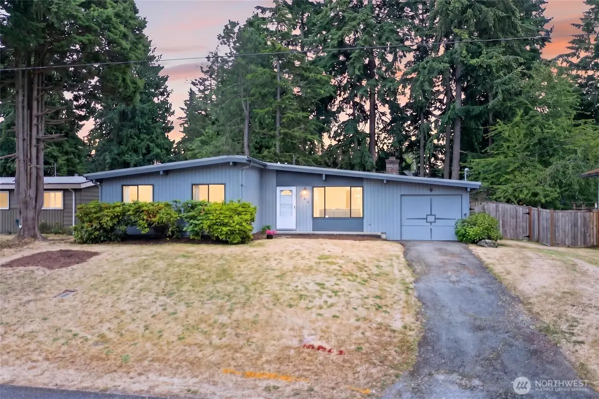 605 S 304th Street, Federal Way, WA 98003 - #1