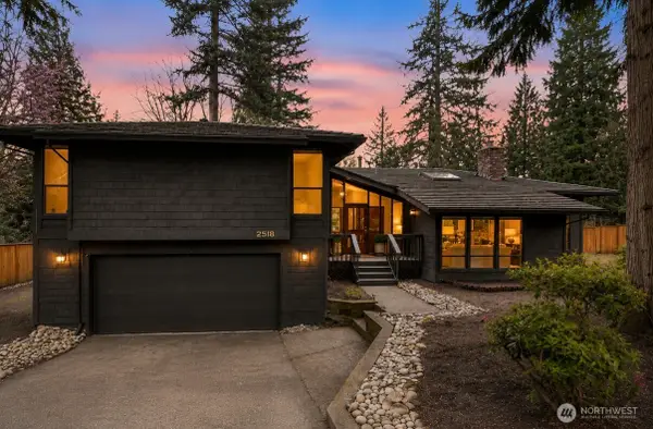 2518 Sahalee Drive East, Sammamish, WA 98074