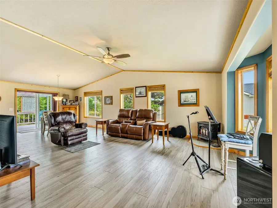 30406 H Street, Ocean Park, WA 98640 - #3