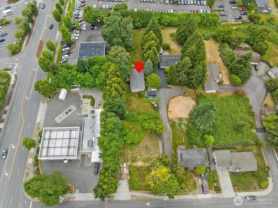 8519 126th Avenue Ne, Kirkland, WA 98033 - #2