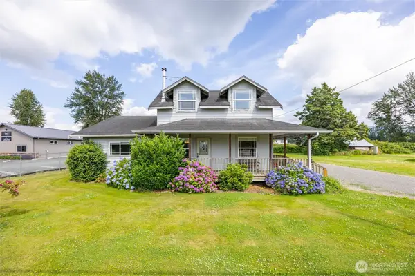 902 Nooksack Avenue, Nooksack, WA 98276