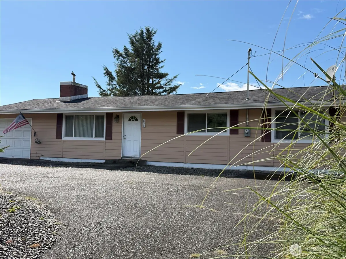 655 Canal Drive Ne, Ocean Shores, WA 98569 - #1