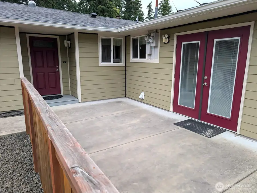 9428 Pacific Avenue Se, Olympia, WA 98513 - #3