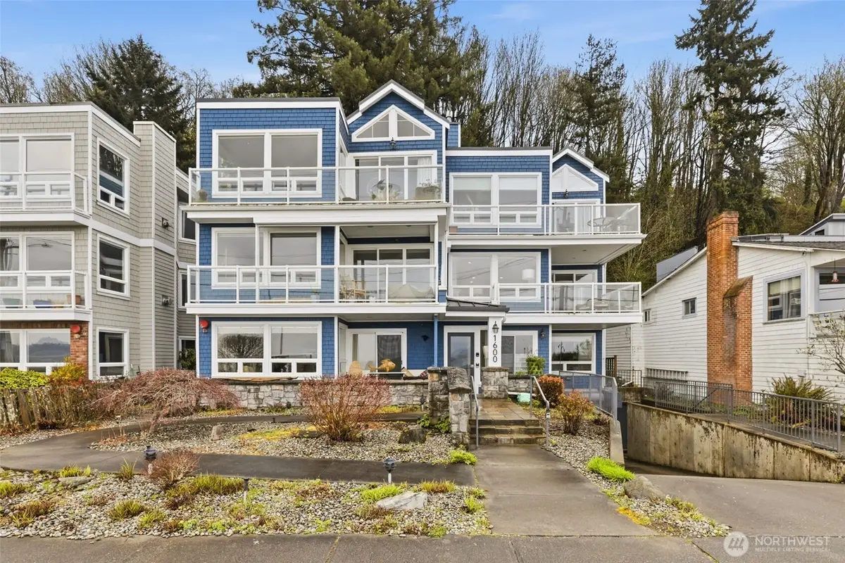 1600 Alki Avenue Sw #202, Seattle, WA 98116 - #1