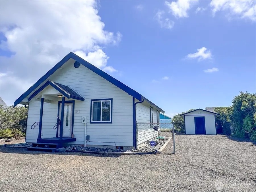 425 N Portal Loop Sw, Ocean Shores, WA 98569 - #2