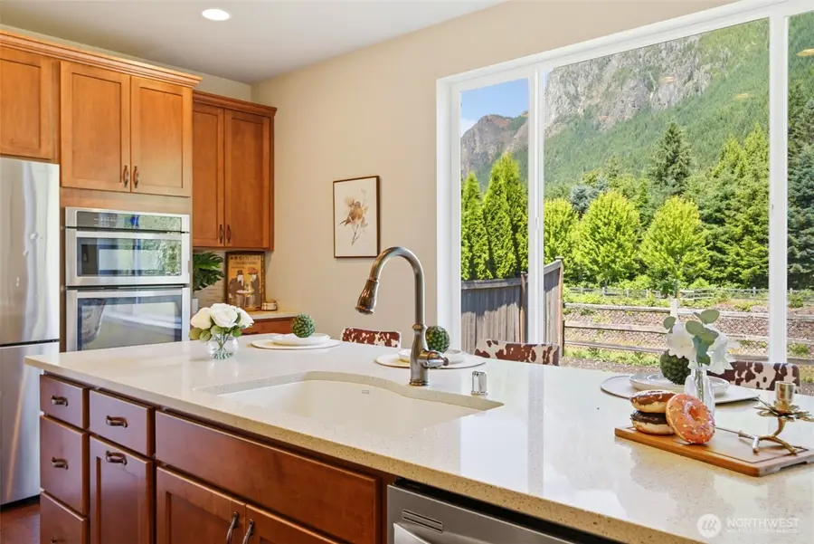 938 NE 4th, North Bend, WA 98045 - #2