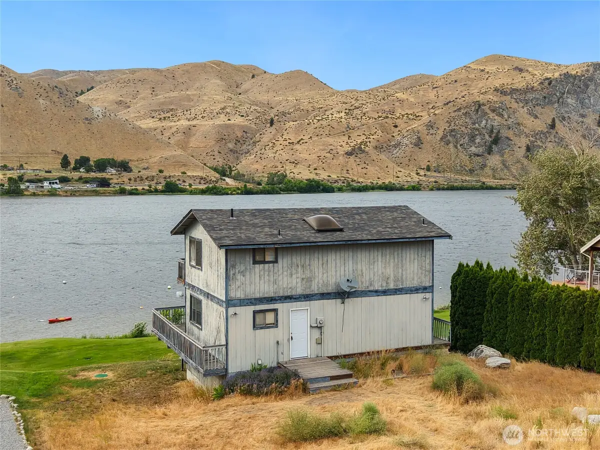 513 Riverview Drive, Orondo, WA 98843 - #1