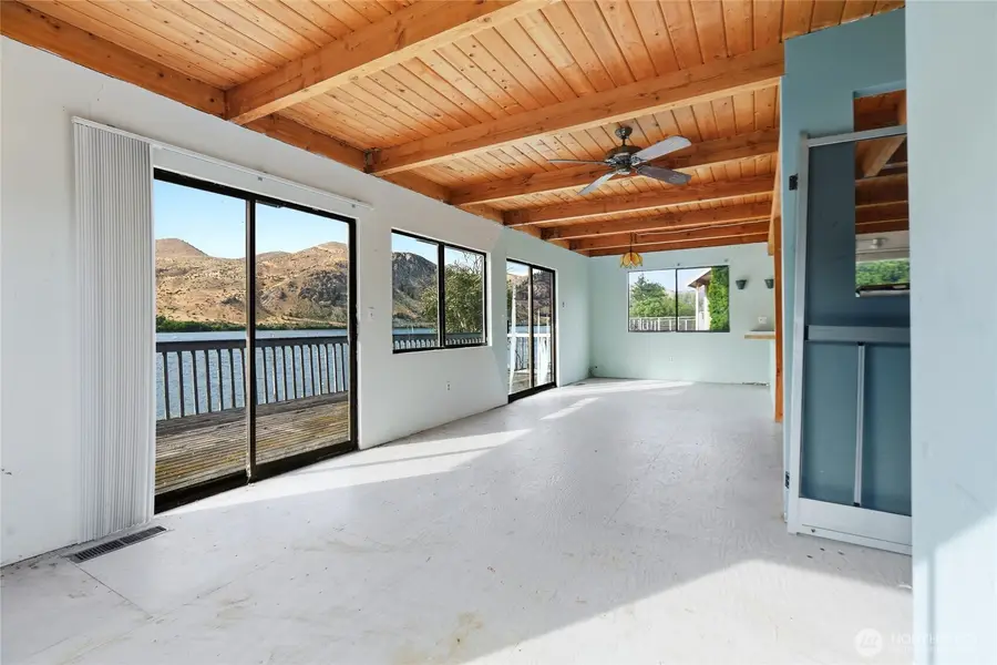 513 Riverview Drive, Orondo, WA 98843 - #2