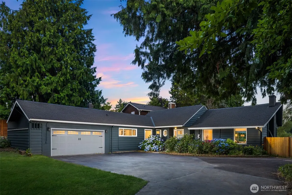 2137 N 128th Street, Seattle, WA 98133 - #1