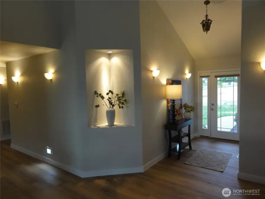 3862 Shorecrest Drive Ne, Moses Lake, WA 98837 - #2