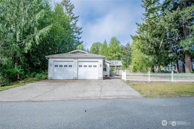 70 N Fairway Drive E, Hoodsport, WA 98548 - #2